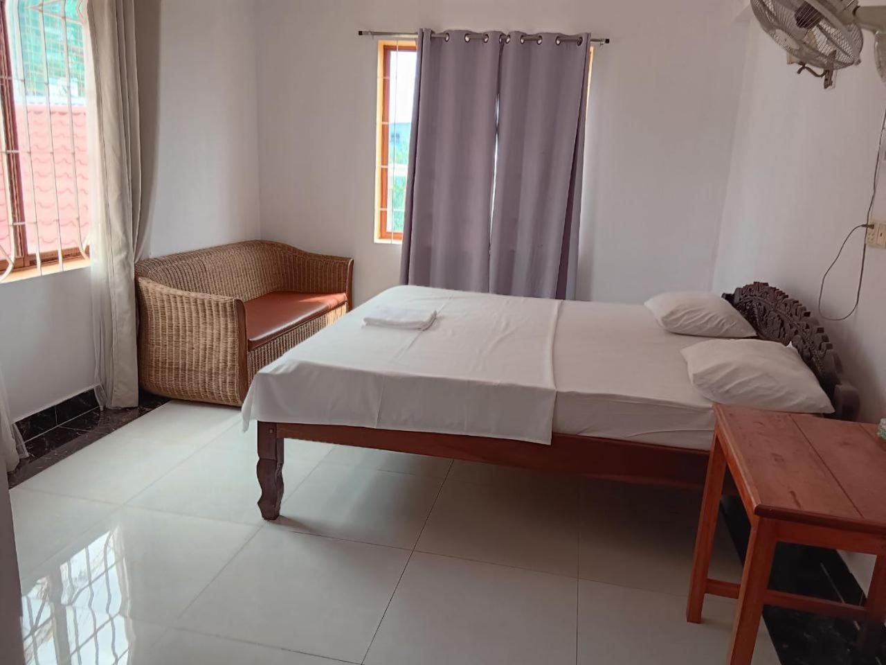 Good Morning Kampot Hotel Bagian luar foto