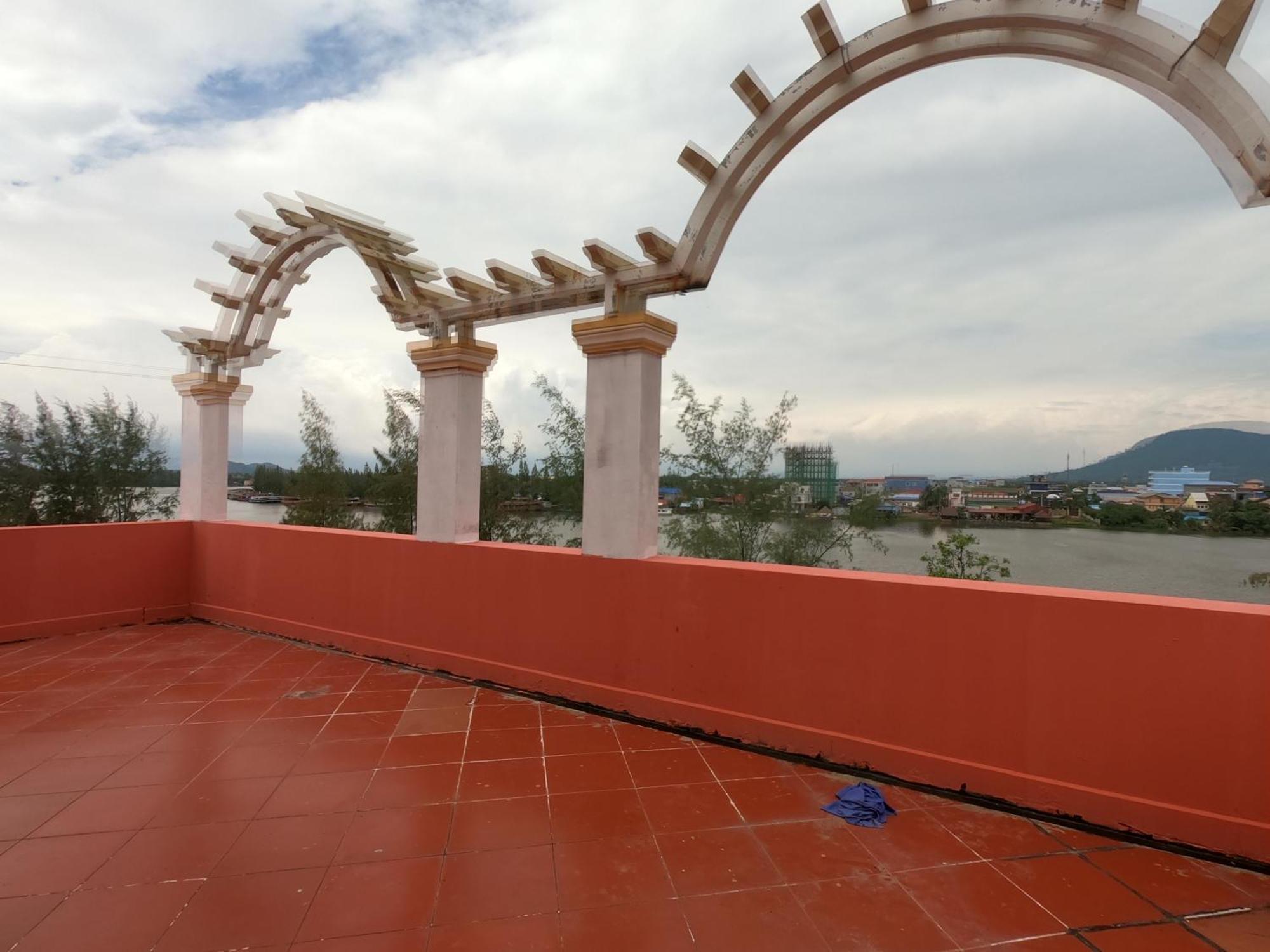 Good Morning Kampot Hotel Bagian luar foto