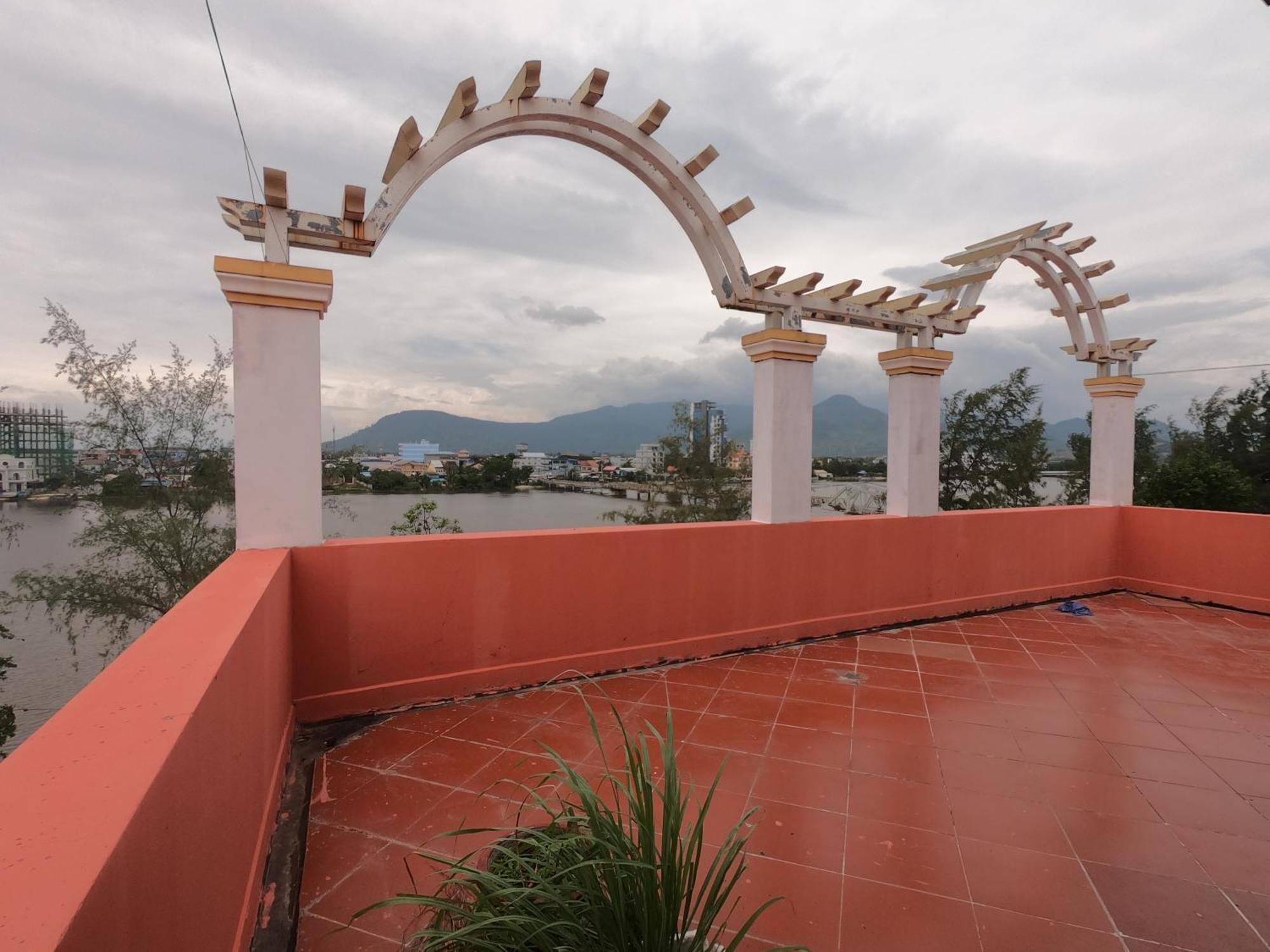 Good Morning Kampot Hotel Bagian luar foto