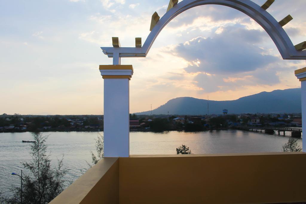Good Morning Kampot Hotel Bagian luar foto