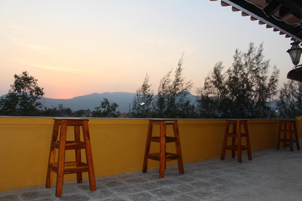 Good Morning Kampot Hotel Bagian luar foto