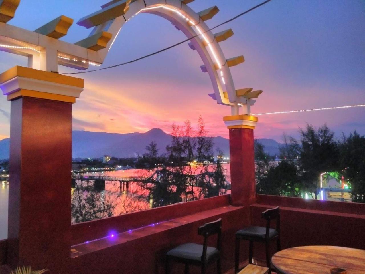 Good Morning Kampot Hotel Bagian luar foto